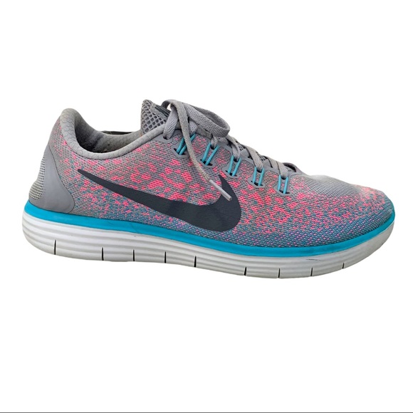 Nike Shoes - Nike Free Run Distance in Grey and Pink